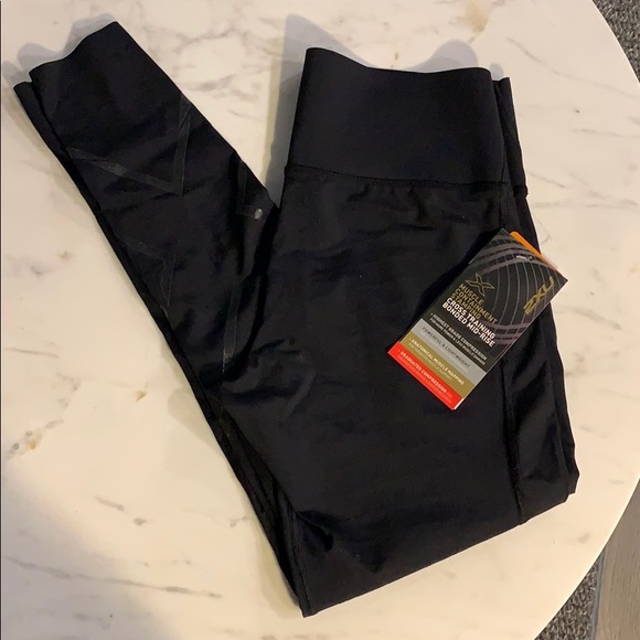 Brand new 2xu MCS tights - Picture 2 of 2